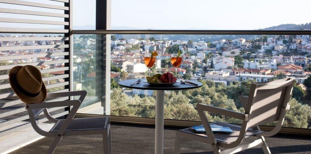 Amira Luxury Suites Скиатос Екстериор снимка
