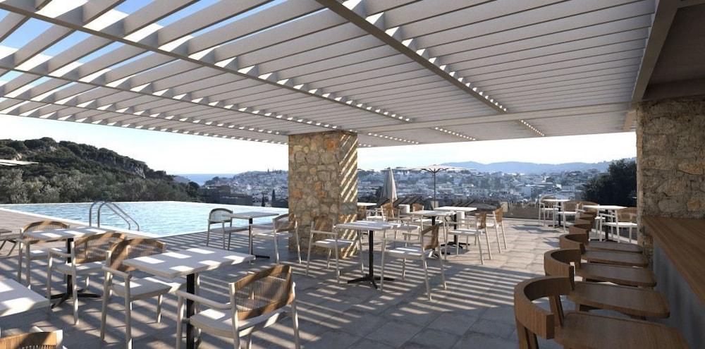 Amira Luxury Suites Скиатос Екстериор снимка