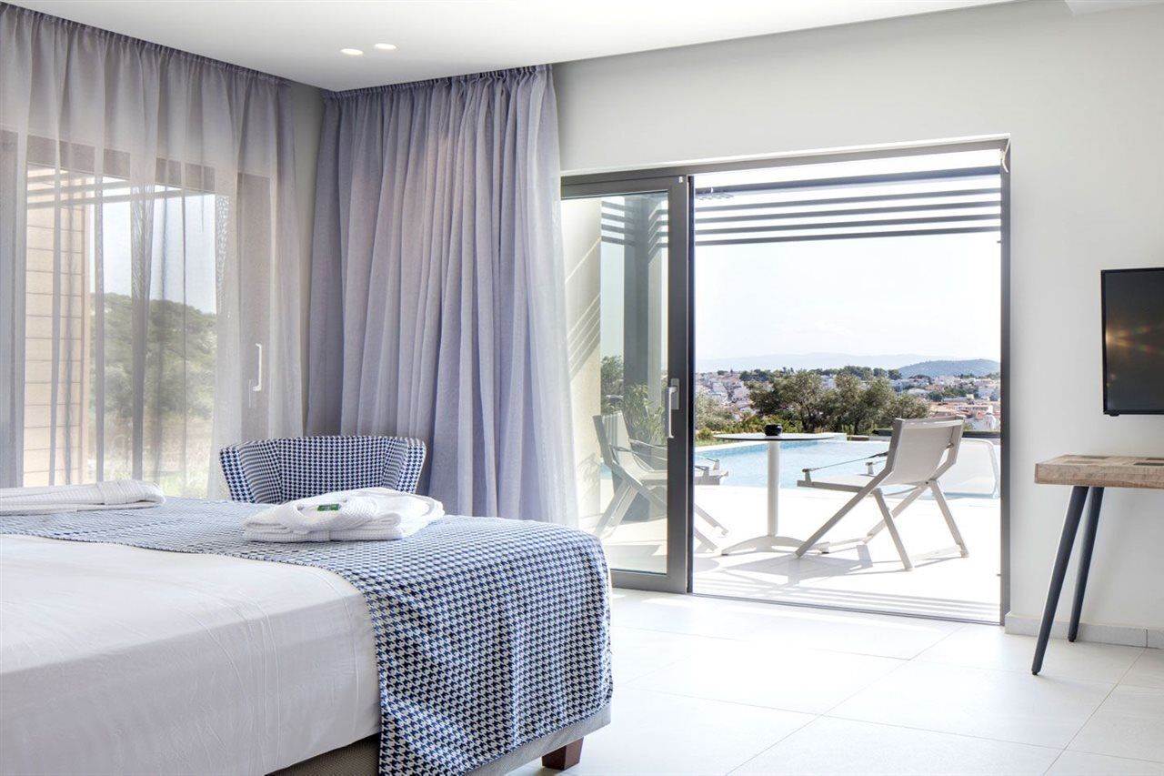 Amira Luxury Suites Скиатос Екстериор снимка